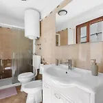 شقة Casa Anastasia By Interhome *